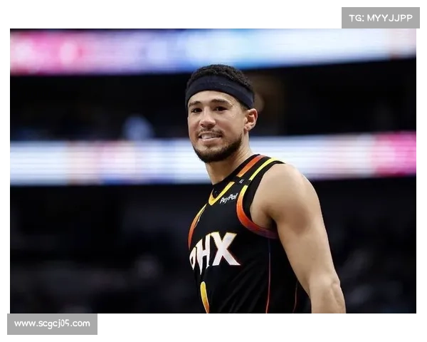 德文·布克职业生涯成就与荣誉盘点：从新星到超级球星的成长轨迹